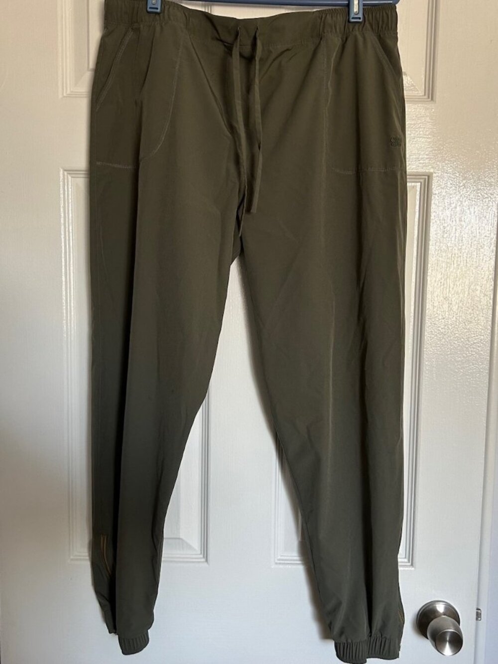 Albion Fit Olive Green Jetsetters